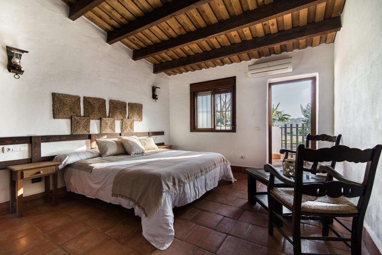 El Pueblo De Leo Hotel Badajoz Luaran gambar