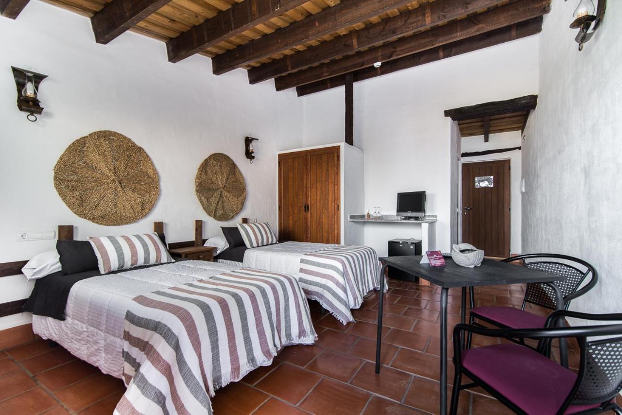 El Pueblo De Leo Hotel Badajoz Luaran gambar